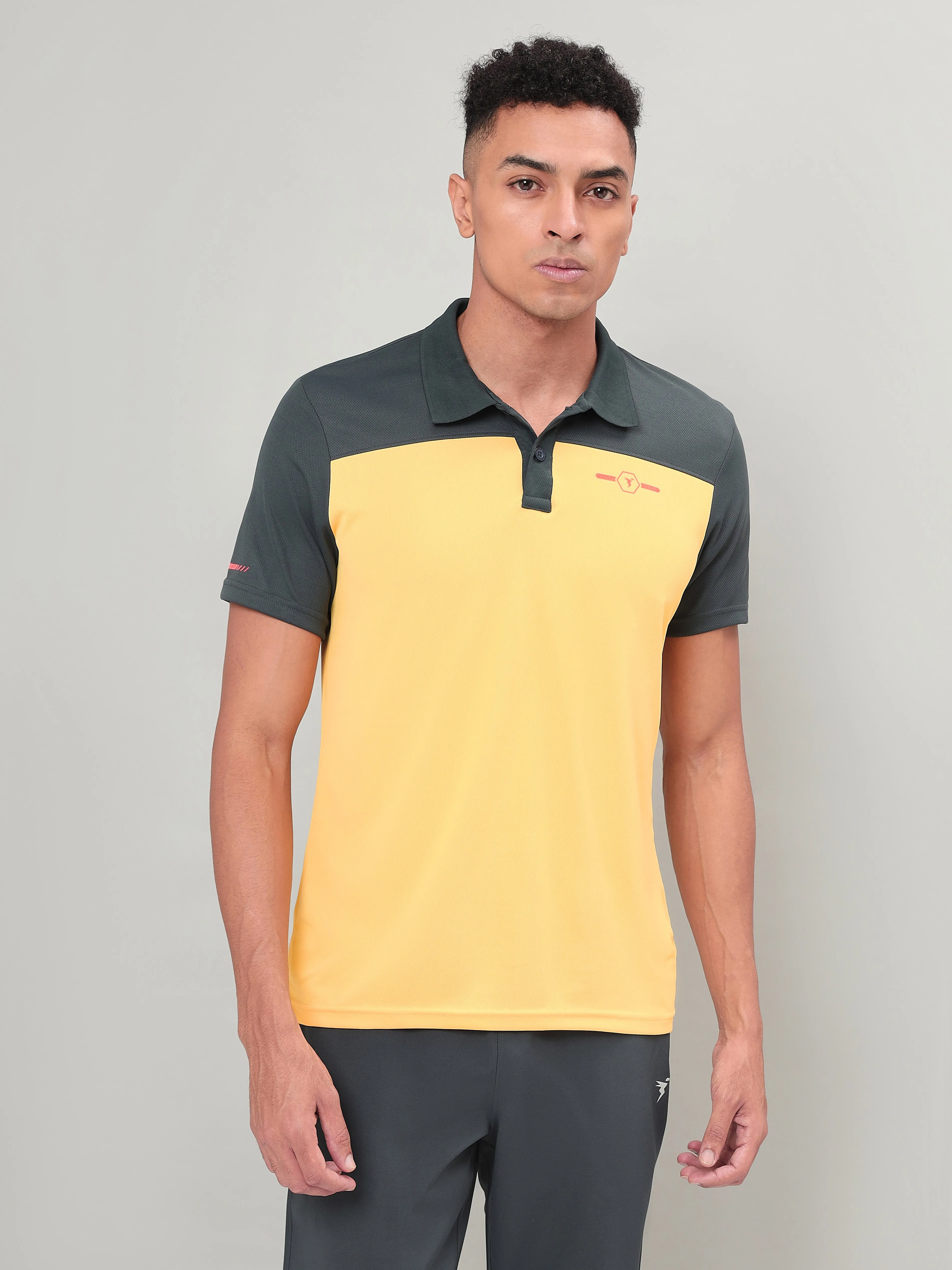 Men Colorblock Relax Fit Polo T-shirt with TECHNO COOL 