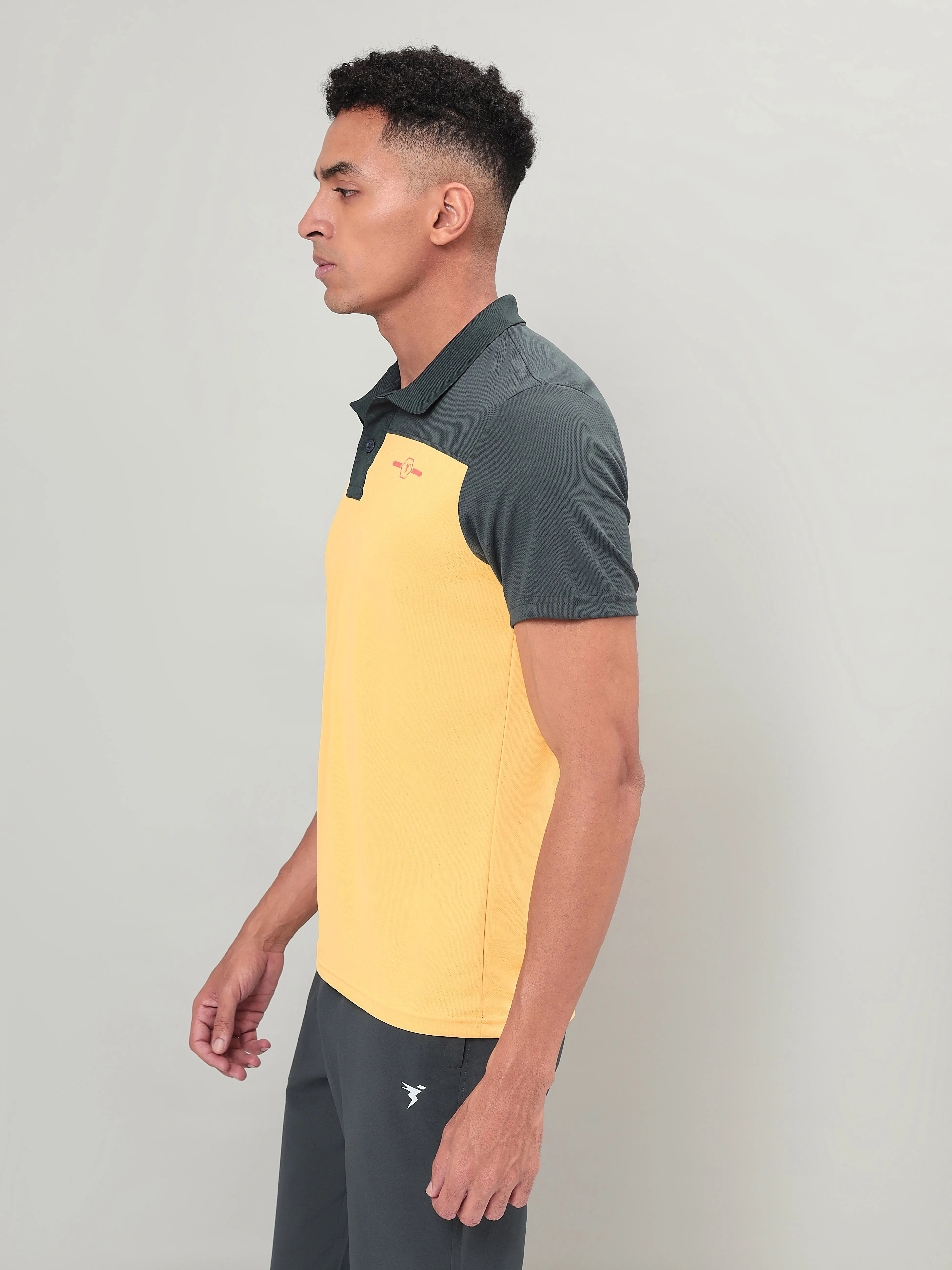 Men Colorblock Relax Fit Polo T-shirt with TECHNO COOL 