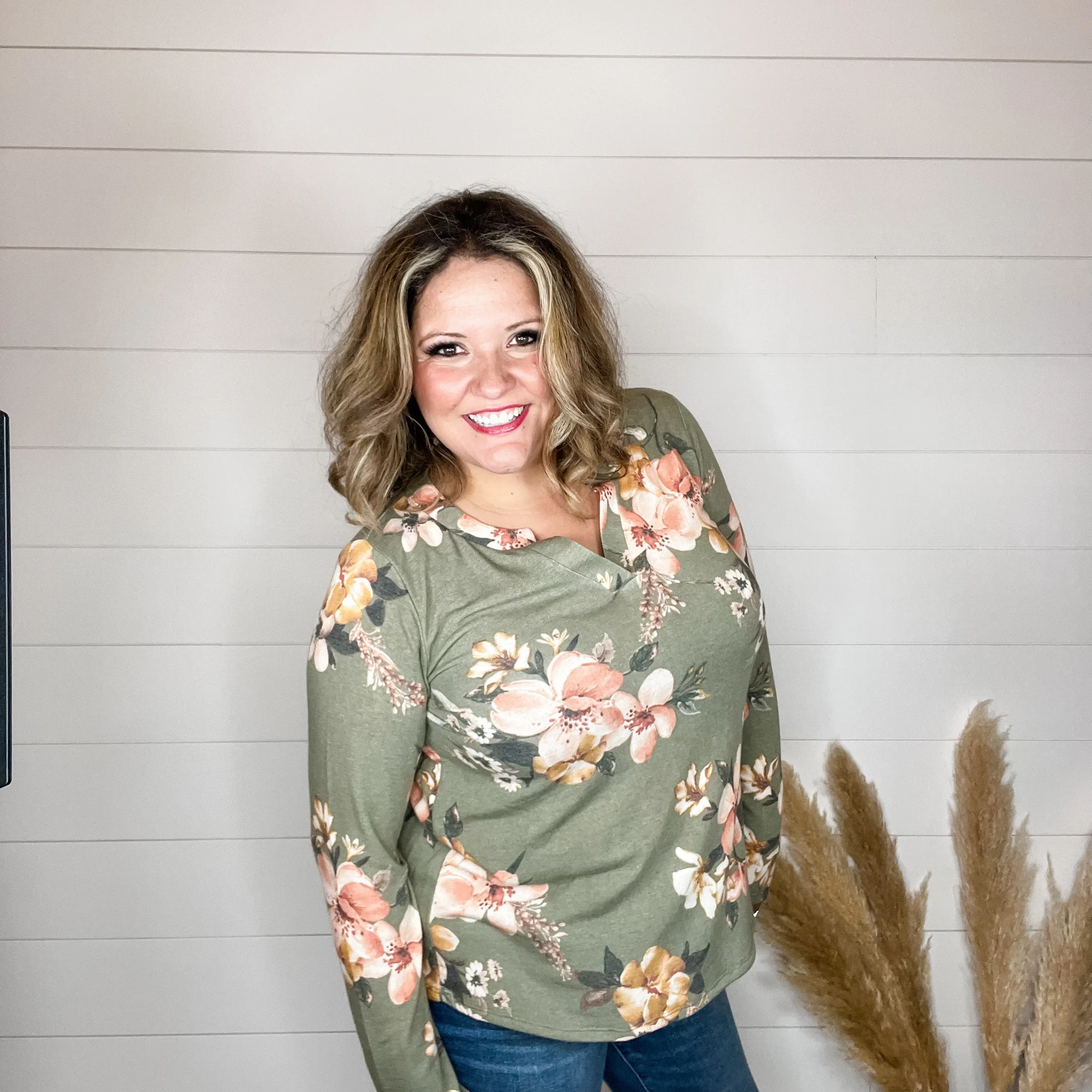 "Clover" Floral Long Sleeve Split Neck